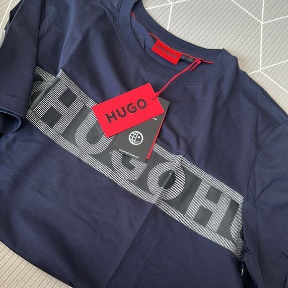 Hugo Boss T-SHIRT WITH LOGO-TAPE ARTWORK - Picture 4 of 4